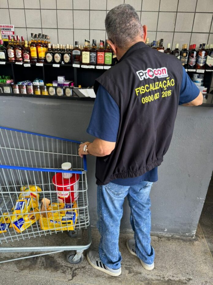 FISCALIZACAOSUPERMERCADO2-768x1024