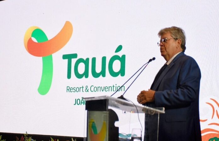 João Azevedo e Resort Tauá