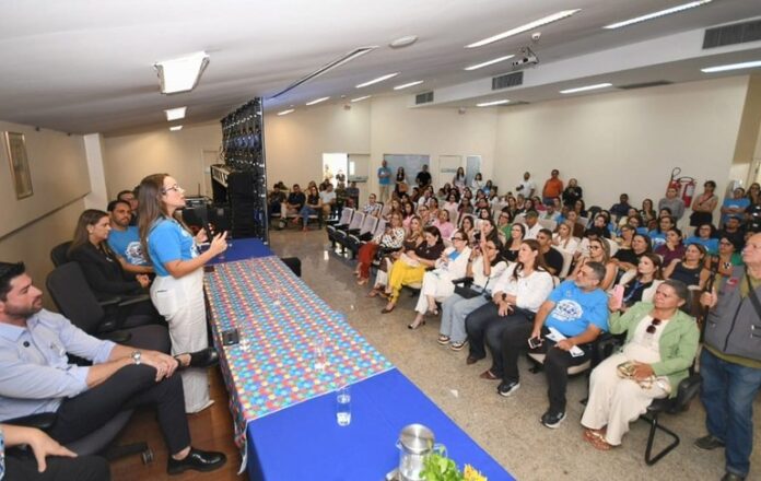 A primeira-dama Camila Mariz anunciou a reforma e ampliação do NADPD em Campina Grande. A unidade terá área ampliada para otimizar o diagnóstico de autismo e outras deficiências.