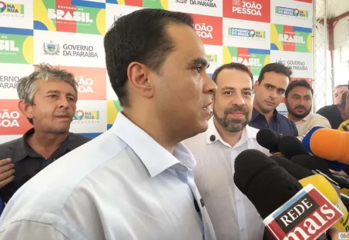 gustavo-feliciano_Easy-Resize.com_